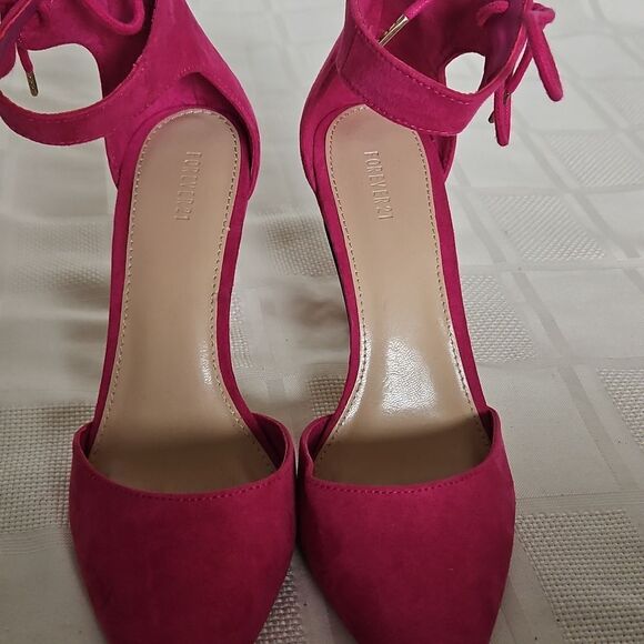 Elegant Pink Suede Women's Heels - Picture 15 of 16